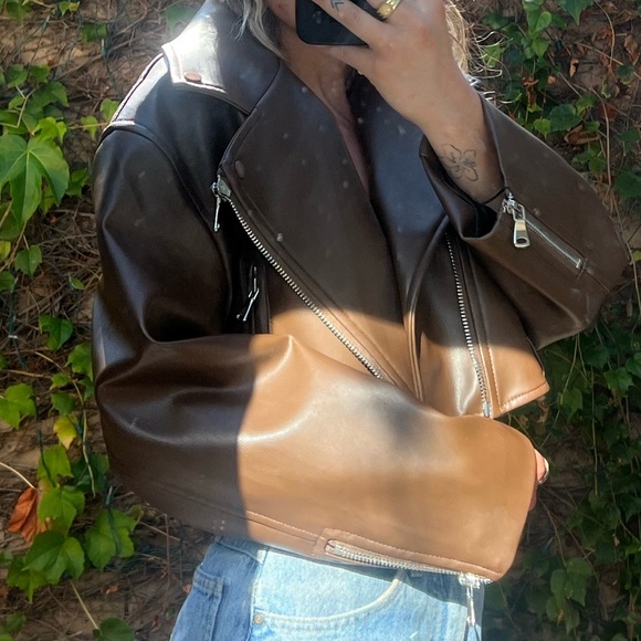 Lioness cropped leather jacket - Picture 4 of 5